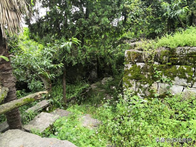 环城贵阳花溪苗王坡越野大环线之青岩段达夯翁拢“冈仁波齐”风景