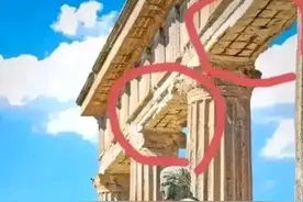 笑死人，屹立了2400年希腊巴特农神庙露出钢筋，西方才是造假鼻祖图片