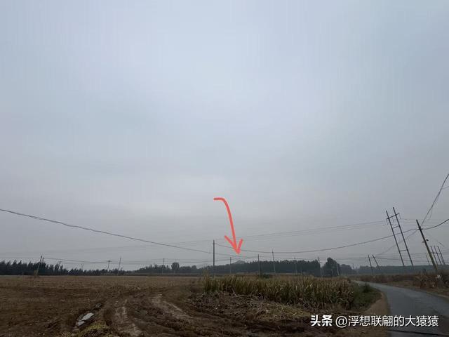 邹平临池镇桥子村里的柱似山，其顶之庙群始建于明代