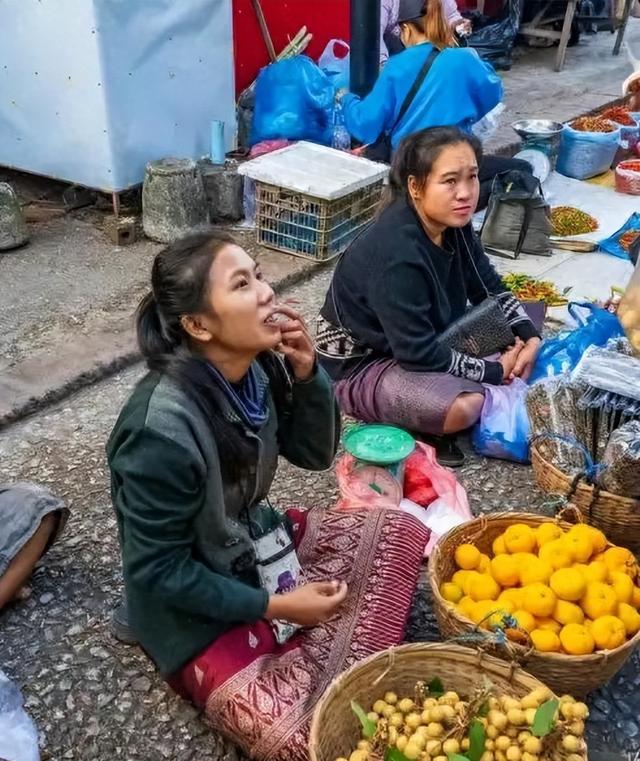 亚洲最穷国，落后中国30年，女性却惊人开放？很多土豪都想去定居