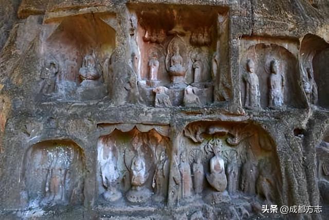 成都向西1.5h！这里藏了个“三色”宝藏小镇→