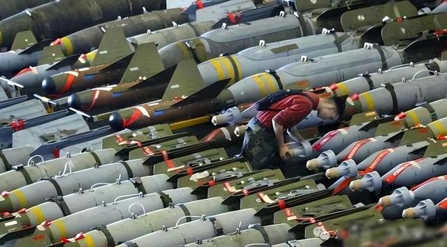 噩耗：14亿人的守护神走了！他瞒过全世界、为中国玩命60年！