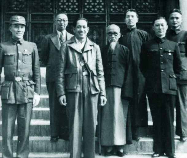 因“好色”出名的抗日将领，晚年活到103岁，生下一个儿子成巨星