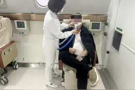 小伙熬夜左耳“突聋”高压氧助其快速恢复，医生：警惕听力下降的预警信号图片