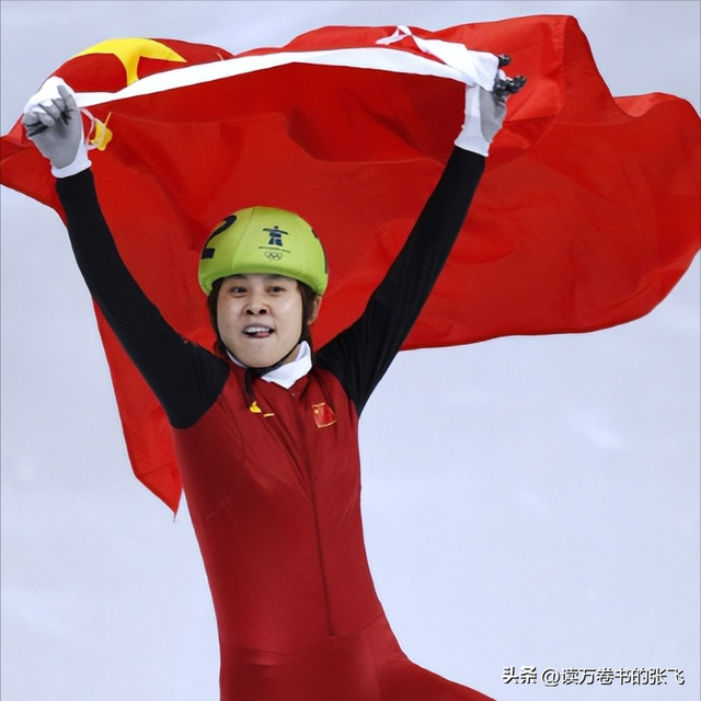 3次被国家队开除，退役11年后再看王濛现状，才明白李琰评价没错