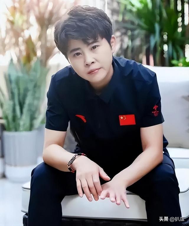 3次被国家队开除，退役11年后再看王濛现状，才明白李琰评价没错