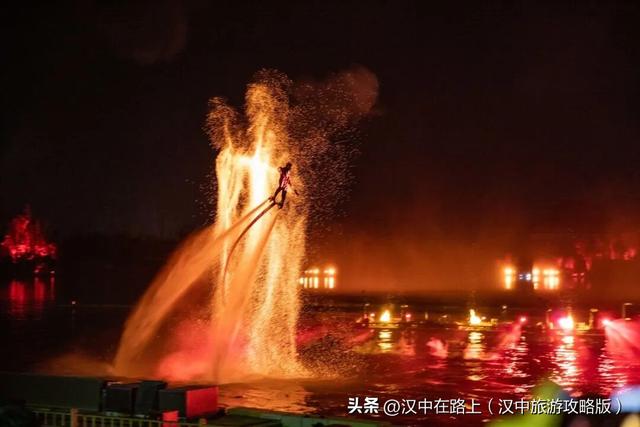 来汉中不看这个真的会后悔！《火神传奇》铁花火雨太炸了！