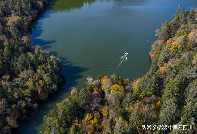 四川九寨沟：甲勿池金秋好风光