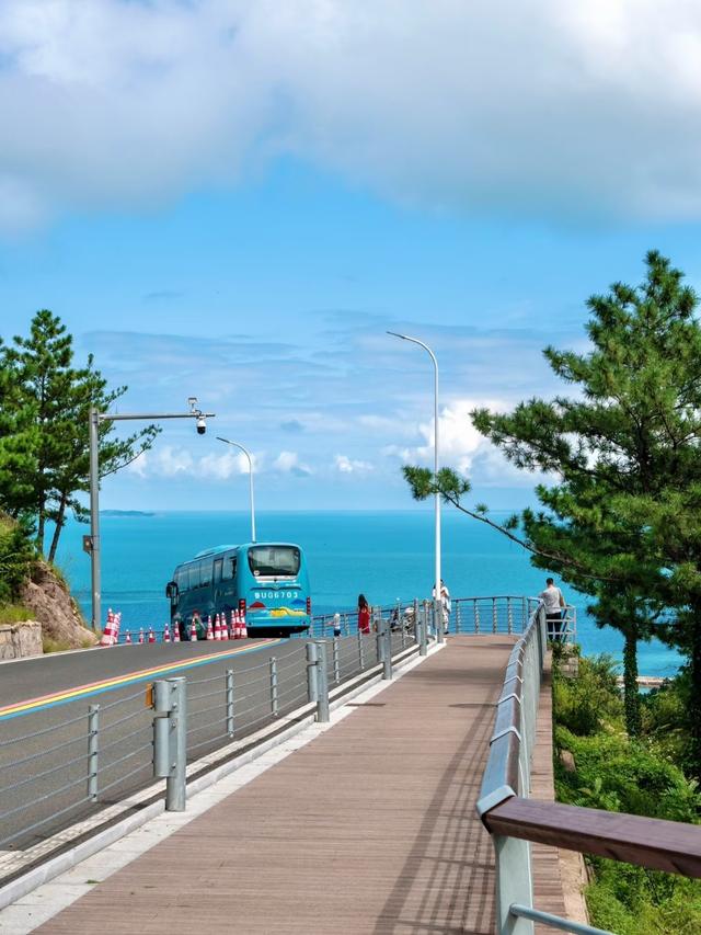 和老伴去青岛住了一个月，当地人对待外省人的态度：让我眼界大开