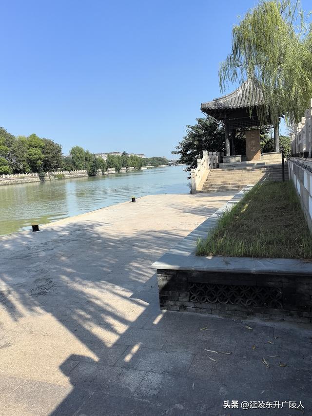 扬州文峰塔，京杭大运河畔四塔之一，塔园寺一体