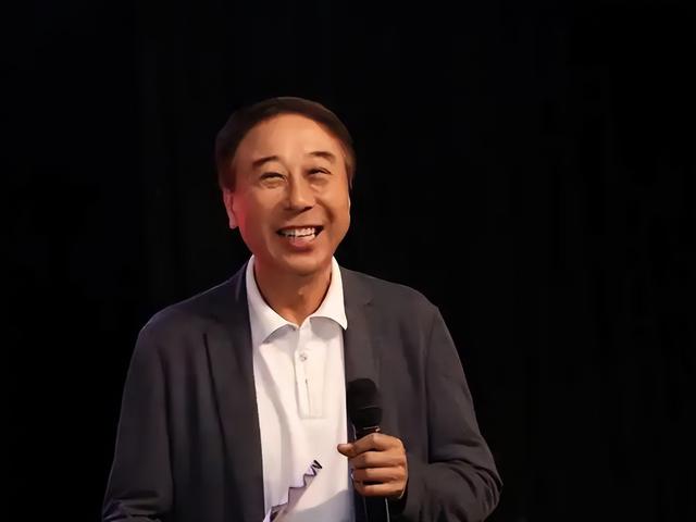 消失春晚3年，退综艺解散公司，手握88亿票房的贾玲，如今太意外