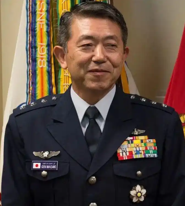 最后关头，高市被催谢罪	，中国发出第一道制裁令，辽宁舰逼近琉球