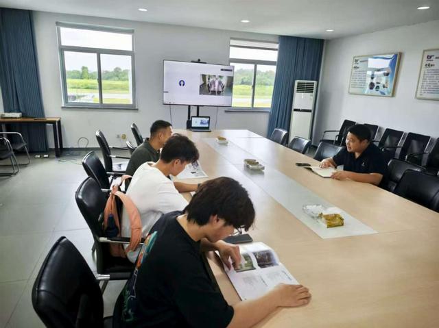 飞越山水间：江南学子探访安吉低空经济文旅融合路径