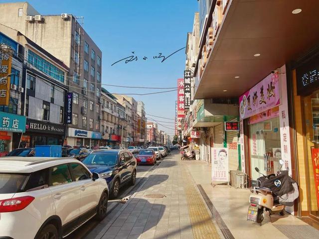 湖北这座“最年轻”的县级市，人口超百万，却至今不通火车？