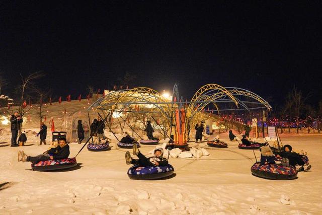 新黑马诞生！一放寒假就上东北，南方人为啥都扎堆去吉林过冬？