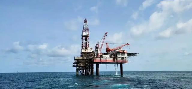 继委内瑞拉之后,又一能源国遇袭,特朗普为何选在圣诞夜动手?