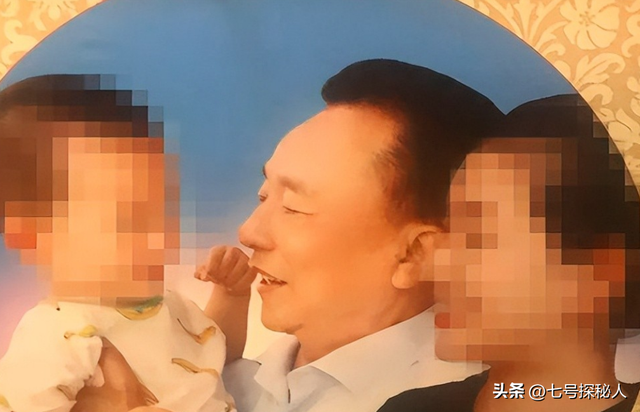 翻牌睡觉、狂生私生子，年过7旬的他还在拼命播种，究竟图啥？