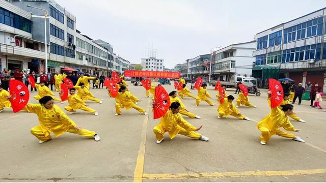 以文化人 千年古镇更迷人