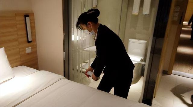旅游降级、酒店遇冷，为啥百姓不愿买单了，不是不想，是被坑多了