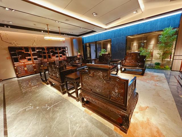 广东云浮这个“私家博物馆”，竟藏在度假酒店内？据说总价值数亿