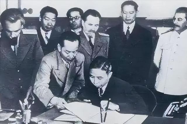 俄罗斯已经四次把土地归还给中国了，到现在我们一共收回了多少？
