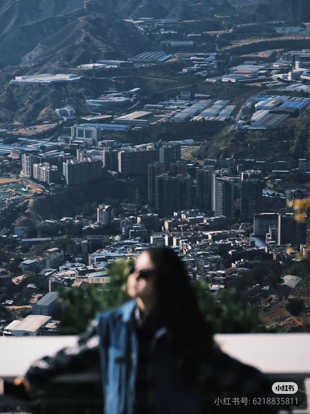 美疯了！高铁直达“四川小三亚”，花海开爆！草莓按盆吃，烧烤香迷糊！