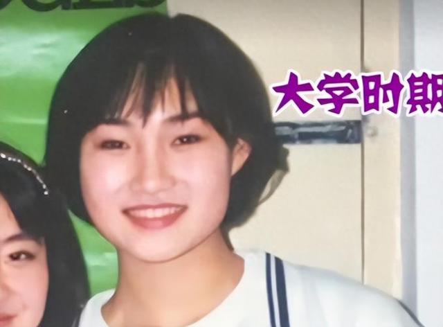 李梓萌回家乡沈阳主持2025全球工业互联网大会，扎高马尾气质很好