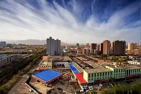 格尔木，被小瞧了的城市。图片