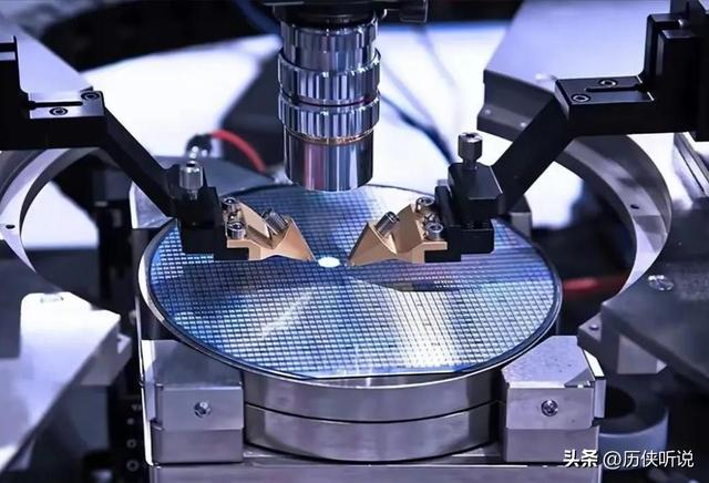 越封锁越先进！中国光刻机突破技术封锁，“中国芯”迎来新时代