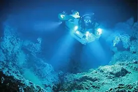 歼-50震撼试飞！美F-47沦为幻想，特朗普海底稀土计划惨遭打脸！​图片