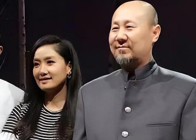 落地的凤凰不如鸡？曾毅"销声匿迹"几个月后，玲花的现状令人唏嘘