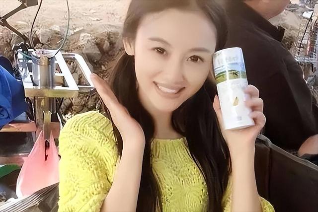 原来她早已去世，26岁全身溃烂因癌症而亡，被家人“吸血”多年！