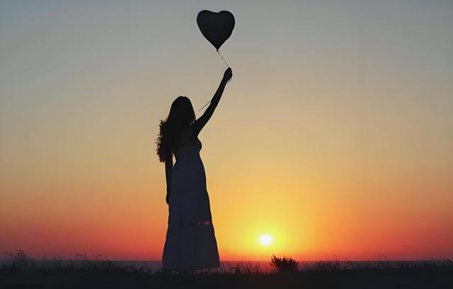 《四喜》大结局封神，女性开窍转运，靠的从不是婚姻和他人