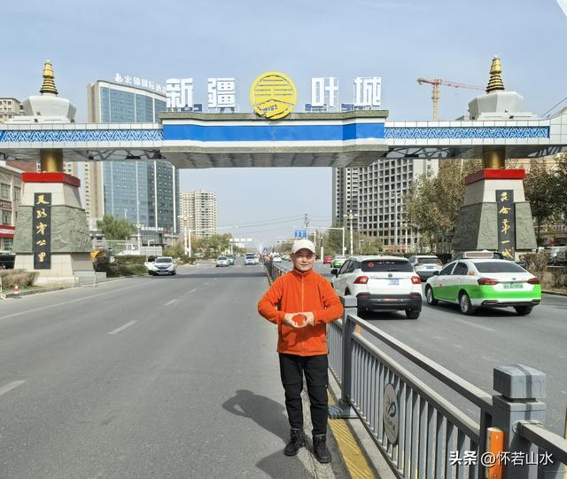 2025环南疆沙漠铁路背包自由行日记(3)---新藏公路零起点叶城打卡