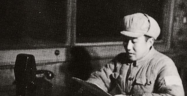 1976年运送毛主席遗体，发生三个“想不到”，华：人民不想主席走