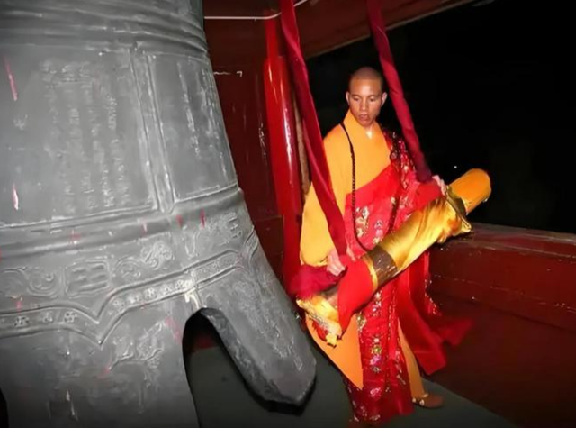 少林寺官宣新主持不到1天，恶心一幕出现，遭网友质疑，理由一致