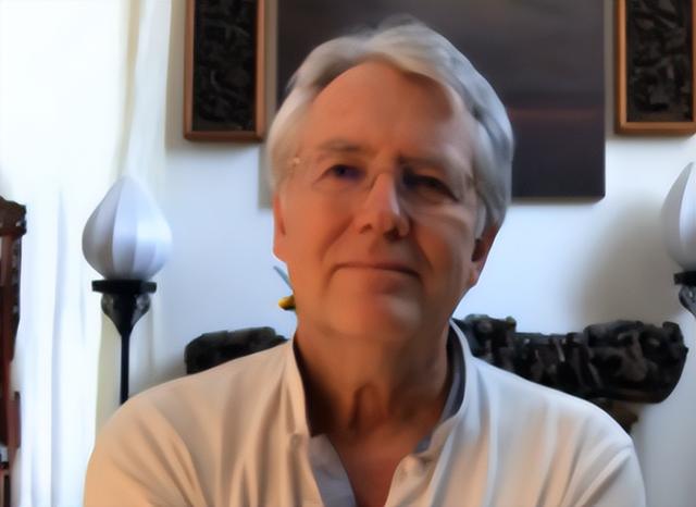 新加坡总统公开警告中国：要想世界和平，中国得放弃一样东西