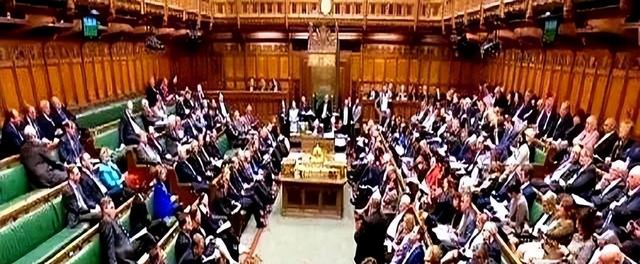 一觉醒来天塌了！曾经全球头号强国宣布破产，日不落帝国日落了！