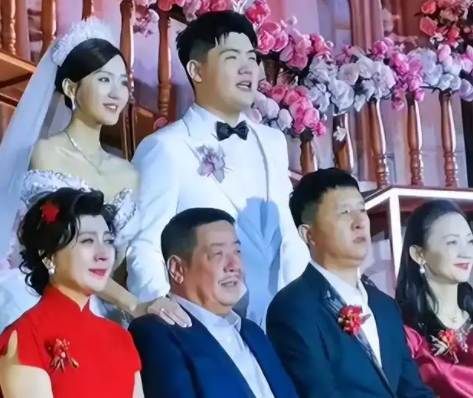 钱再多有什么用？闫学晶如今的现状，给所有53岁的女性提了个醒