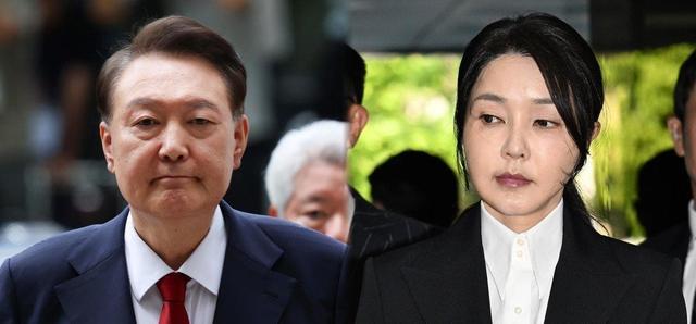 被关牢房后，金建希吃不下饭，她的亲信也被捕，朴槿惠李明博缺席
