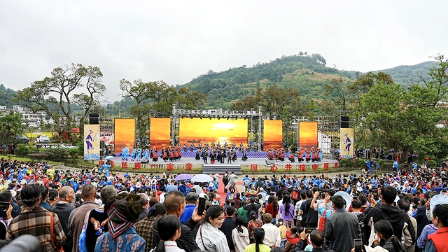 贵州兴仁：“八月八”庆丰收 苗家风情醉游人