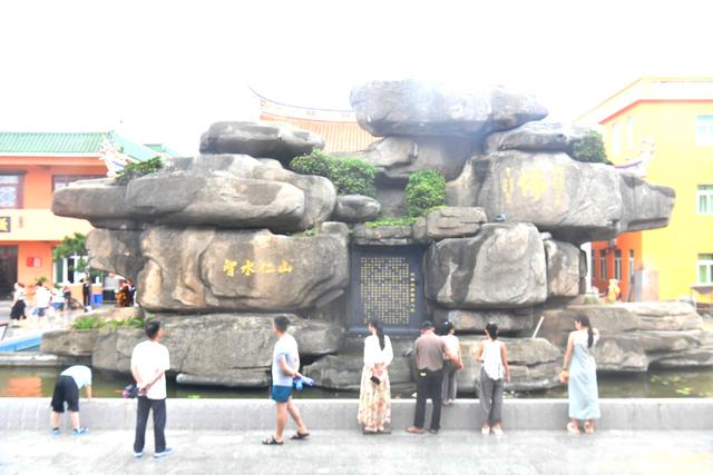 福建石狮黄金海岸：美景醉游人，这家海鲜馆藏着大海的味道