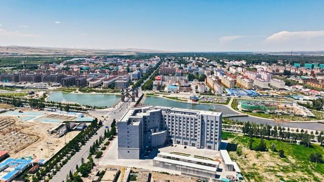 退休圈疯传的"旅游省钱地图"：月入5000，凭啥也能当旅行家？