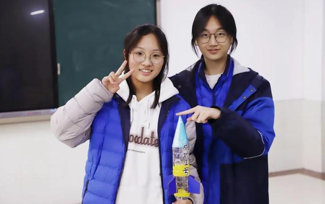 逐梦蓝天 | 恒德水火箭比赛“点燃”少年航天梦