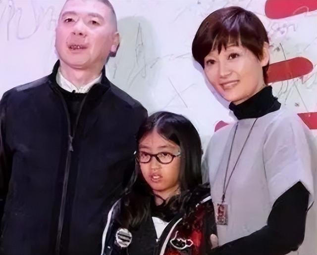 和徐帆离婚传闻真相大白仅2个月，冯小刚近况曝出	，一点都不意外