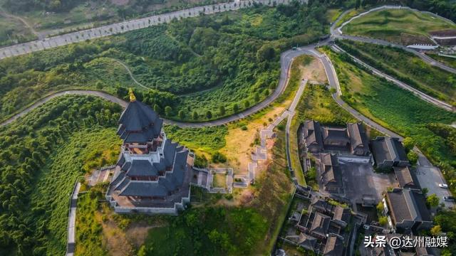 玩转渠县|银杏帽的风，终于吹到了渠县文峰山！