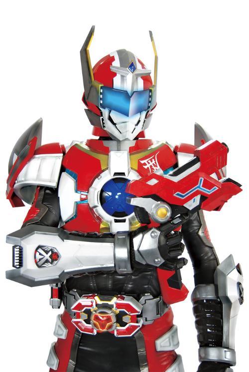 刑天铠甲和飞影铠甲谁更权威？