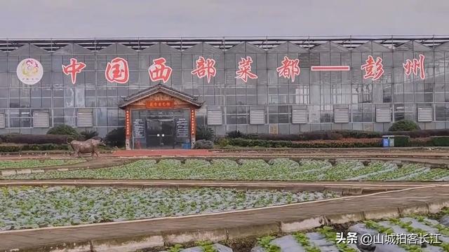 四川建有三环路的宝藏县级城市，物产丰饶方言特别，好吃又好玩！