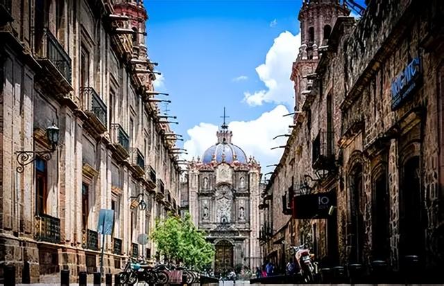 担心墨西哥不安全？这座最值得去的粉色古城，颠覆你的偏见