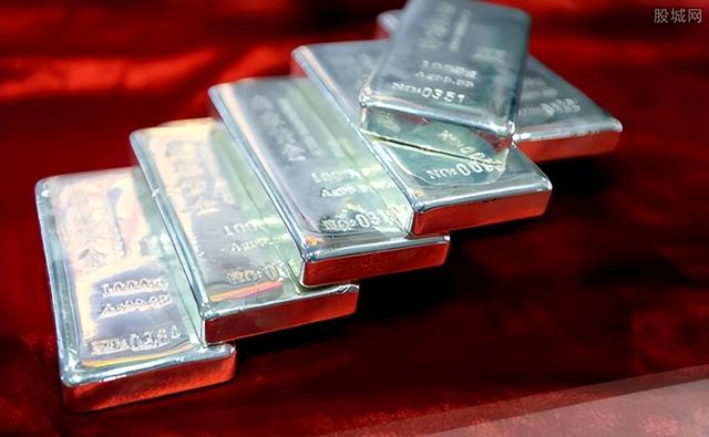 白银“比肩稀土”，成关键材料，纽约对比上海	，每盎司相差6美元